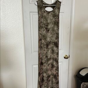 January 7 Backless Tie-Dye Dress in Brown and Green